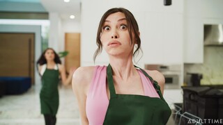 Deepthroat and Handjob with The Wait Staff - бесплатное порно на GEEZ.TUBE