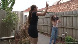 Mollie's Wild BTS - Off-Camera Fun - бесплатное порно на GEEZ.TUBE