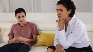 Brunette Stepmom Dana Vespoli's Turn On - бесплатное порно на GEEZ.TUBE