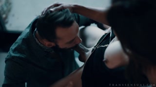 Trans Stepmom's Deepthroat Skills - бесплатное порно на GEEZ.TUBE