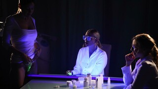 Brunette & Blonde Masturbation - Steamy Threesome - бесплатное порно на GEEZ.TUBE