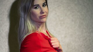 Смотри Blonde and Brunette in a Skirt and Stockings Romp на GEEZ.TUBE - лучшие видео