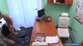 Amateur Doctor Fucks Loveballs in Pussy Licking Scene - бесплатное порно на GEEZ.TUBE