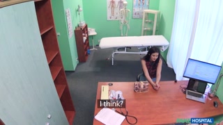 Amateur Cheats with a Steamy Blowjob Session - бесплатное порно на GEEZ.TUBE