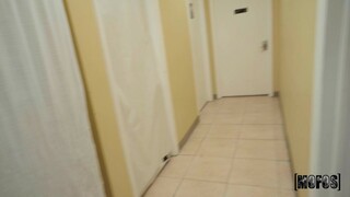 Victor Ray's School Blowjob Encounter - бесплатное порно на GEEZ.TUBE