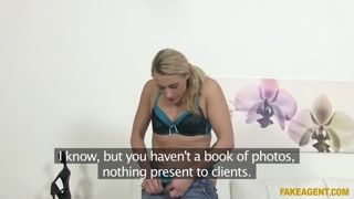 Смотри Amateur blonde model hopeful на GEEZ.TUBE - лучшие видео