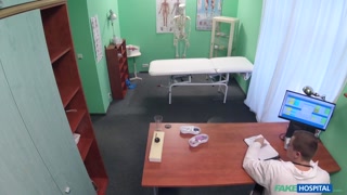 Blonde Patient Gets Fucked in Doctor's Office - бесплатное порно на GEEZ.TUBE