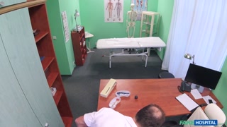 Voyeur Fun with Short-Haired Hottie and Doctor - бесплатное порно на GEEZ.TUBE