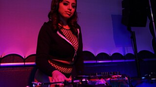 Смотри Wet and Wild Fucking with Ella Knox на GEEZ.TUBE - лучшие видео