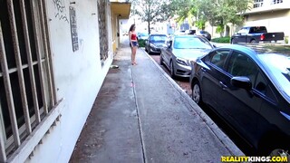 Sophia's Blowjob Session - бесплатное порно на GEEZ.TUBE