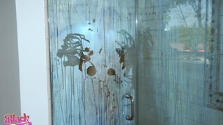 Gem in the Shower - бесплатное порно на GEEZ.TUBE