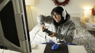 Tattooed Amateur Gamer Girl Gets Creampie - бесплатное порно на GEEZ.TUBE