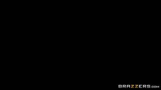 Смотри Brazzers Titty Tuesday – Blonde Babes & Double Blowjobs на GEEZ.TUBE - лучшие видео
