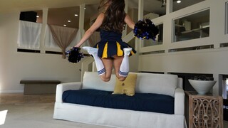 Cowgirl Cheerleader with Short Hair - бесплатное порно на GEEZ.TUBE