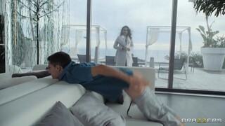 European Girl Sucks and Fucks Hard - бесплатное порно на GEEZ.TUBE