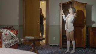 Keira's Shaved Pussy Play - бесплатное порно на GEEZ.TUBE