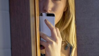 Смотри  Lesbian Bathroom Fun with Toys на GEEZ.TUBE - лучшие видео