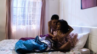 Ebony Babe Alexis Tae Dominates Scarlit in Face Sitting Scene - бесплатное порно на GEEZ.TUBE