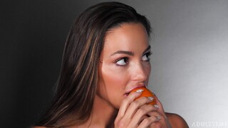 Reagan Foxx & Abigail Mac’s Steamy Fingering & Licking Scene - бесплатное порно на GEEZ.TUBE
