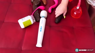 Смотри Big Tits Stassi Rossi Plays with Sex Toys на GEEZ.TUBE - лучшие видео