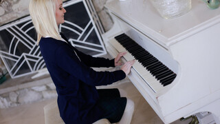 Sammie Daniels takes dick instead of lessons - бесплатное порно на GEEZ.TUBE