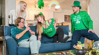 Big Natural Tits & Big Ass Swap - St. Patrick's Day Rough Gangbang - бесплатное порно на GEEZ.TUBE
