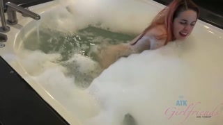 Amarna Miller’s footjob leads to creampie - бесплатное порно на GEEZ.TUBE