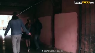 Brunette Russian Mona Kim takes on two studs - бесплатное порно на GEEZ.TUBE