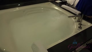 Skinny Blonde Kate England Fucks Hard - Amateur Fun - бесплатное порно на GEEZ.TUBE