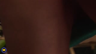 Redhead hairy MILF takes deep creampie pounding - бесплатное порно на GEEZ.TUBE