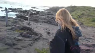 Смотри Hairy amateur redhead Rococo Royalle rides in the open - skinny GF на GEEZ.TUBE - лучшие видео