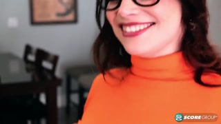 MILF Brooklyn Springvalley in Hot Cosplay Canoodling - бесплатное порно на GEEZ.TUBE
