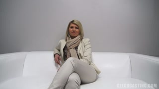 Sarka the Czech Babe Takes It Anal & Hard - бесплатное порно на GEEZ.TUBE