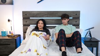 Sleeping Naked in the Heat – Petite Brunette Gets Creampie - бесплатное порно на GEEZ.TUBE