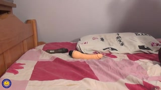 Chubby Lucky’s Big Tits & Hot Toy Play - бесплатное порно на GEEZ.TUBE