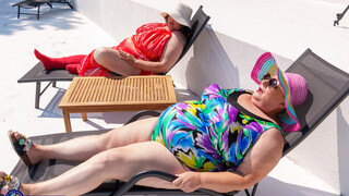 Maya's Holiday from Hell with Stepmoms Jana and Edina - бесплатное порно на GEEZ.TUBE