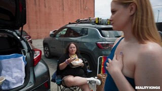  Doggystyle Parking Lot Bang  - бесплатное порно на GEEZ.TUBE