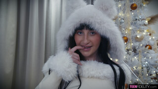 Hardcore Minkmas: Teen Slut Gets Filled - бесплатное порно на GEEZ.TUBE