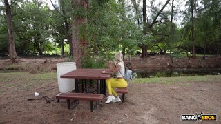Смотри Interracial Fuck with Katee V and Ace Bigs на GEEZ.TUBE - лучшие видео