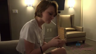 Amateur Lucy Valentine takes a drag then takes cock - бесплатное порно на GEEZ.TUBE