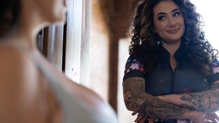 Arabelle and Sarah's Tattooed Temptation - бесплатное порно на GEEZ.TUBE