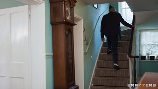Blowjob Backfires - бесплатное порно на GEEZ.TUBE