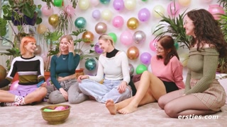 Redhead, Blonde, and Brunette in Orgy - бесплатное порно на GEEZ.TUBE