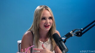 Смотри The Lilly Bell Interview: Sex Toys and Orgasm на GEEZ.TUBE - лучшие видео
