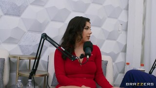 Brazzers Podcast: Blowjob, Cowgirl, and More with Italian Beauties - бесплатное порно на GEEZ.TUBE