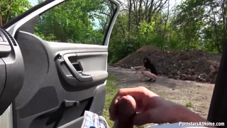 Outdoor Fun With Brunette - Big Cock Handjob POV - бесплатное порно на GEEZ.TUBE