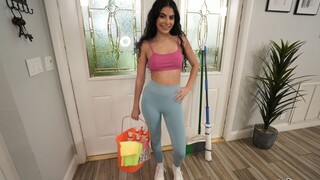 Latina Maid's Amateur Fuck - бесплатное порно на GEEZ.TUBE