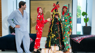 Holiday Cheer with Skyla Sun - бесплатное порно на GEEZ.TUBE
