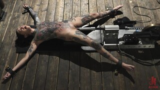 Bondage and Fucking Machines: Krysta Kaos - бесплатное порно на GEEZ.TUBE