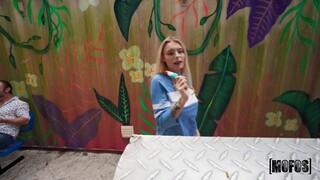 Peter's Ice Cream Boner - бесплатное порно на GEEZ.TUBE